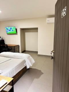 25-Recamara en casa Compartida-Cerca de consulado - 3