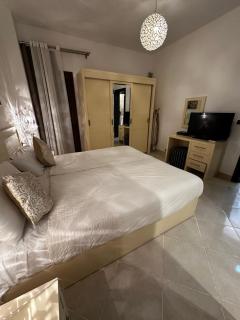 Joy 2 bedrooms apartment for foreigners passport holders only - 2
