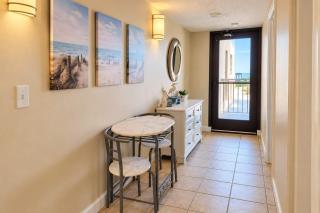 Beautiful 2 Bedroom Apartment in Cherry Grove with Stunning Views Buena Vista 402 - 0