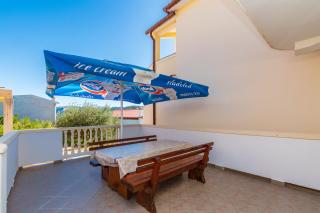 Apartments Skapul - Lopar - 1