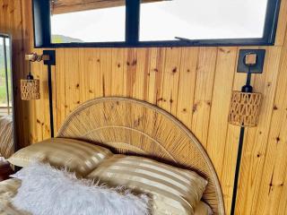 Matilo Cabins - Aloe Cabin with Bath and Mountain Views - 7
