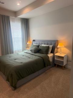 Private 2BR Apartment - Free Off Street Parking, Fast Wi-Fi & Laundry - 7