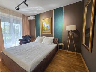 Urban 3 bedroom 125m2 Flat & Free Parking - 1
