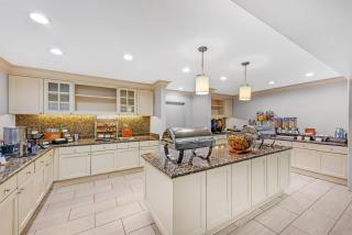 Homewood Suites Laredo at Mall Del Norte - 2
