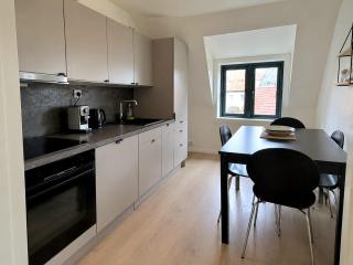 White Home - 7
