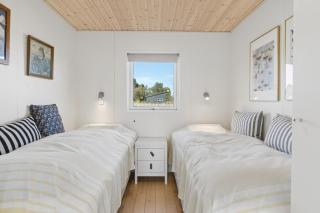 Cozy Holiday Home With Private Jetty - 4