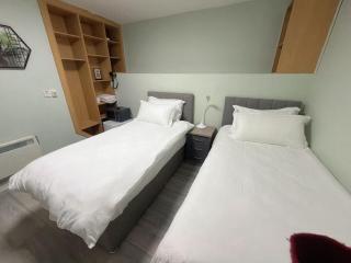 Cove Guest Accommodation - 7