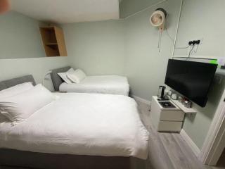Cove Guest Accommodation - 6