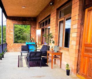 The house inn - 2