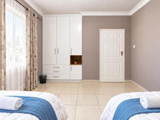 Serene stays - 5