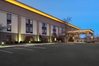 Hampton Inn Marietta - 9