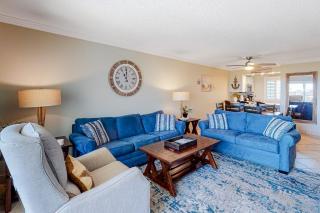 Condo in oceanfront complex with pools private beach access and balcony - 6