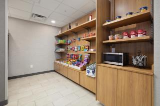 Hampton Inn & Suites McAllen - 1