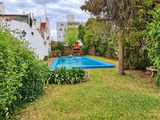 Casa en Gualeguaychu centro, pileta y jardin - 4