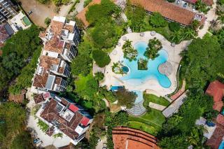 Swim-Up Pool Bar, Walk to Beach & Panoramic Views - 9