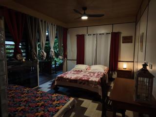 Teva's Tahiti Stay - Near Tahiti Airport - 0