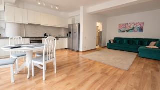Urban Serenity Premium Long Stay & Remote Work - 9
