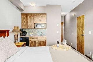 Minimalist Alpine Studio with Hot Tub and Gym Access - 3