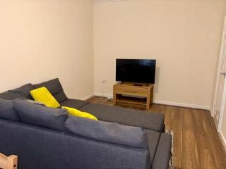 Apartment Sleeps 5 with WiFi - 4