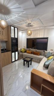 2nd-floor apartment with sea view - 0