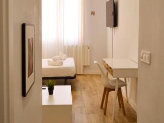 Pet-Friendly Stay in Madrid - 1