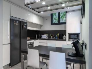 Private Room in Apartment, Madrid - 2