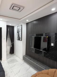 Modern 1Bed Apartment - 2