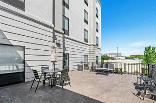 Hampton Inn Omaha/West Dodge Road, Old Mill - 6