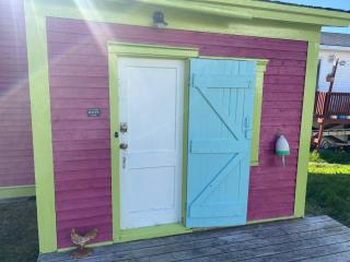 Salt box on Brinsons - 0