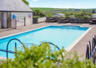 Trefach Country Club And Holiday Park - 1