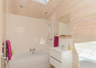 Hazelhurst Lodges - 1