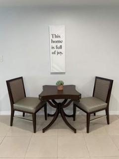 Family Getaway Private Pool Sleeps 8 - 5