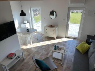 Holiday home with terrace, large garden - 2