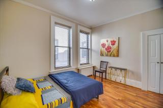Wilmette Condo: 3 Mi Downtown Evanston - 1