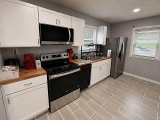 Downtown Indy Home 3BR/ Free Parking - 6