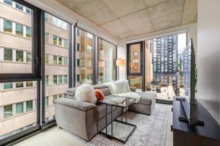 Spacious 2BR Downtown - 1