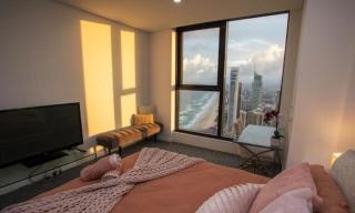 Massive Sky-High Stunning Ocean Views - Pet Friendly - Long Stay - 2