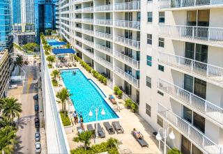 Brickell High-Rise Sea View 2 Bedrooms and Sofa Bed - 1