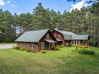 Sprawling Cabin Estate with Hot Tub and Games - 9