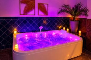 Villa de luxe Aéroport Piscine chauffée Jacuzzi & Petit déjeuner - 1