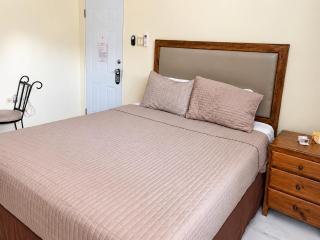 The Vista Inn Studio #1 - 6