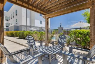 Hampton Inn Pleasanton - 6