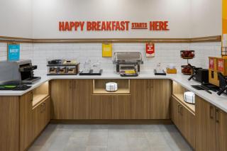 Hampton Inn Staunton - 4