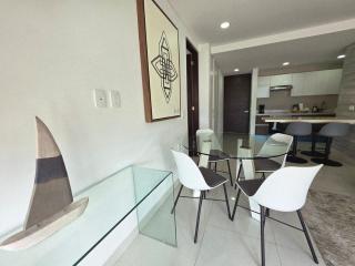 TAKH, Elegant Condo 2BR Rooftop Pool Ocean View & Balcony lagoon view - 4