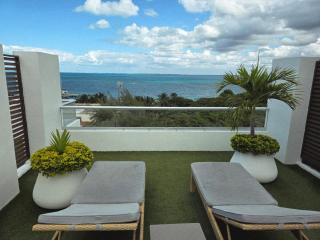 TAKH, Elegant Condo 2BR Rooftop Pool Ocean View & Balcony lagoon view - 2