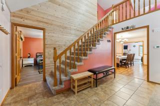Dells Escape with Hot Tub Huge Game Room - 1