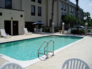 Hampton Inn by Hilton Spring Hill - 9