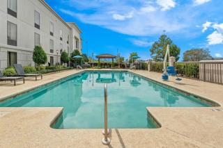 Hampton Inn & Suites Tifton - 3