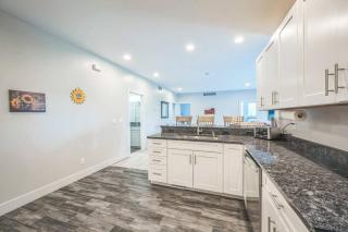 Private Barn Loft, Sleeps 8 - 3