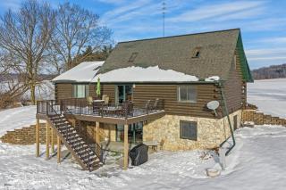 Spacious 4BR Cabin • Sleeps 12 • Games •Near Dells - Lyndon Station - 8
